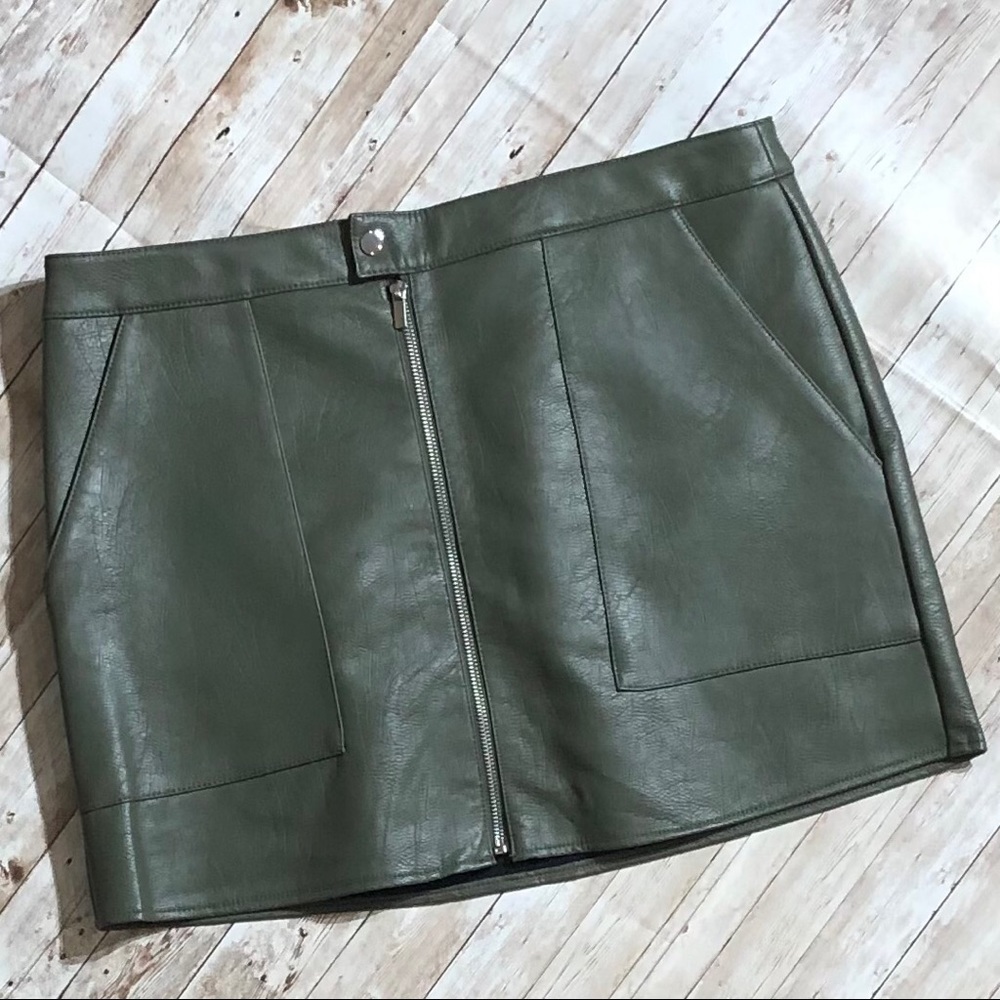 Bar III Dusty Olive Leather Mini Skirt Sz 14 - Picture 3 of 8
